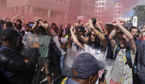 ’76 reloaded: Students on the march